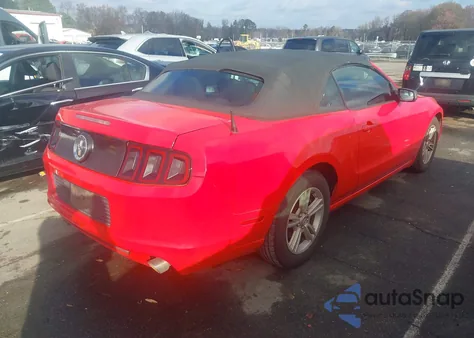 2014 Ford Mustang V6 из США, поврежденный, VIN 1ZVBP8EM9E5205953